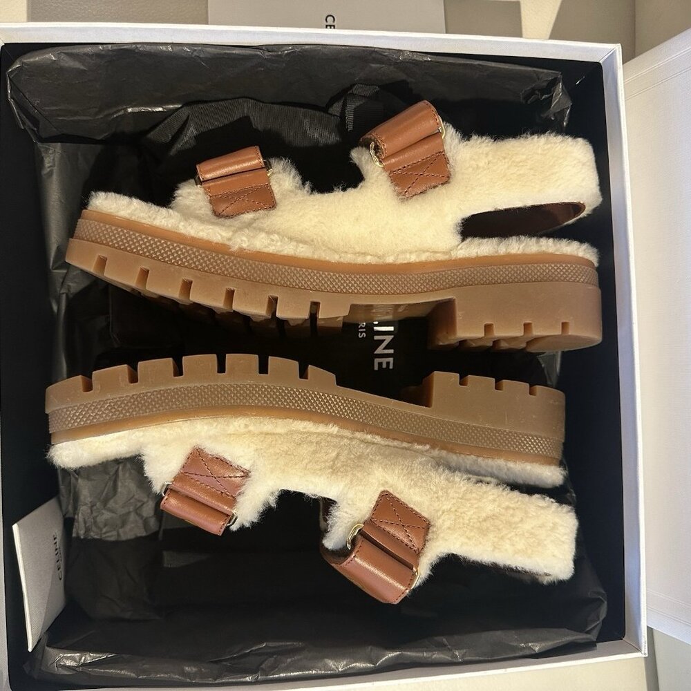 NEW Celine Leo Scratch Sandal Shearling Fur Tan Logo Strap Platform Flat 39 - Picture 6 of 11